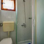Апартаменты Marina 2 With Shared Pool Ровиньско село