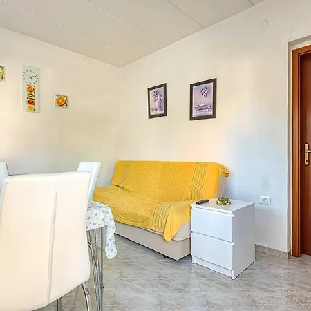 Marina 2 With Shared Pool شقة